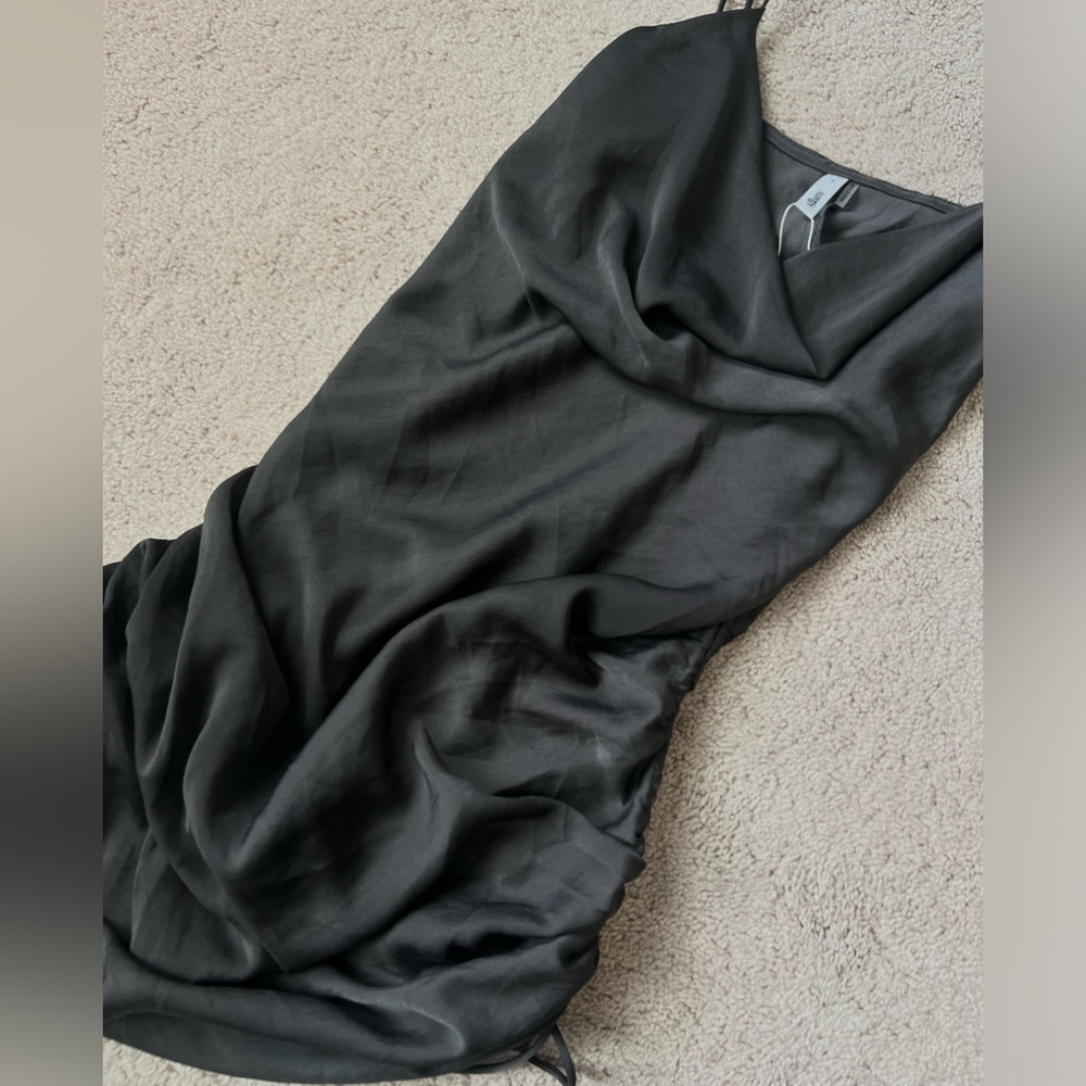 Glam brand drawstring/ruched cowl neck dress